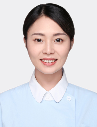 石钰 