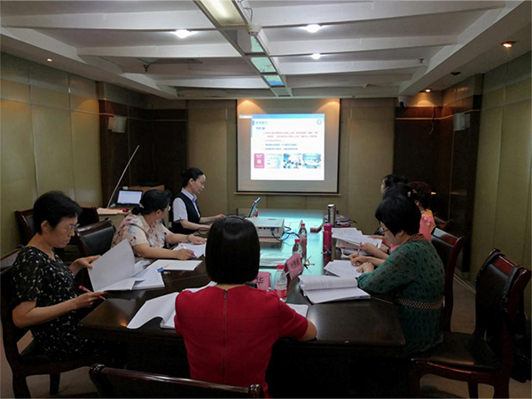 重庆市护理学会组织评审中华护理学会京外专科培训基地评审记要